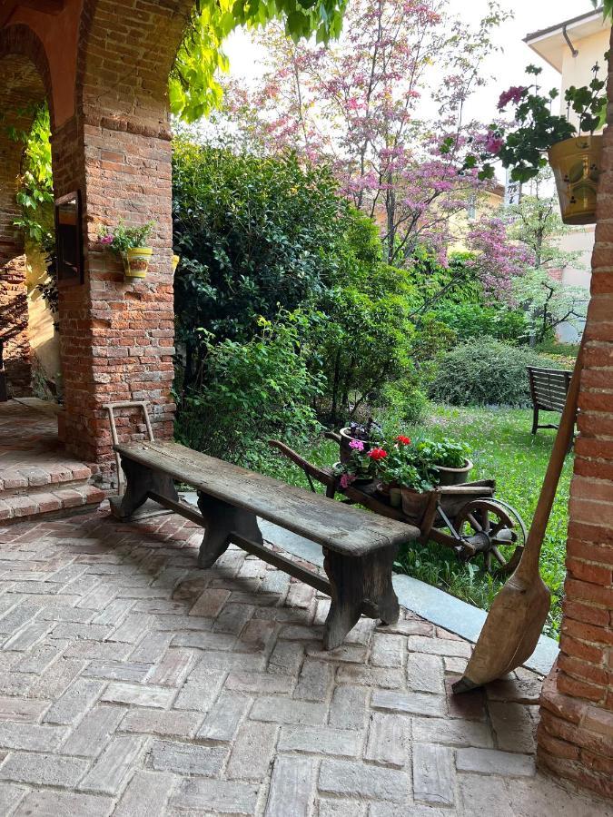 Готель La Casa Arancione Boves Екстер'єр фото